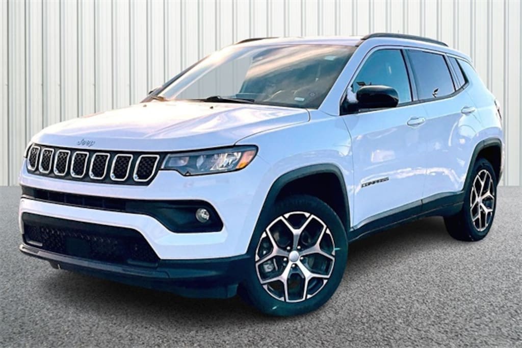Used 2024 Jeep Compass Latitude SUV