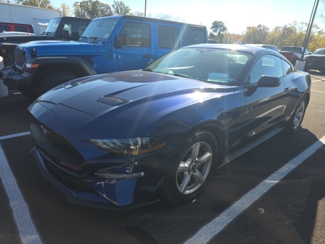 2019 Ford Mustang EcoBoost's photo