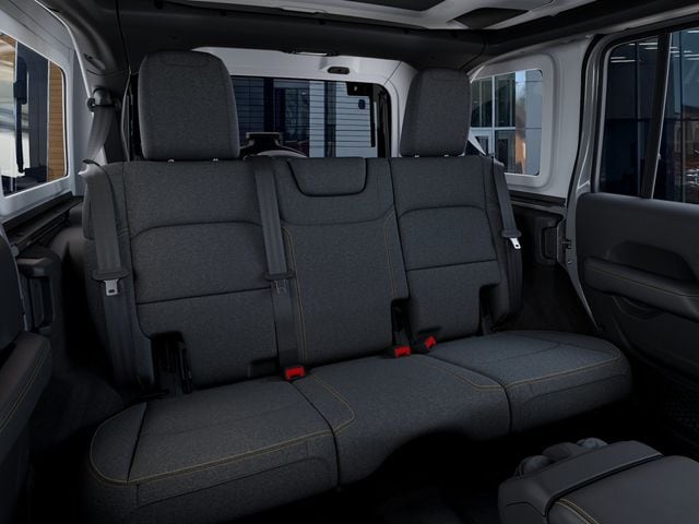 2025 Jeep Wrangler 4-Door Sahara - Photo 15