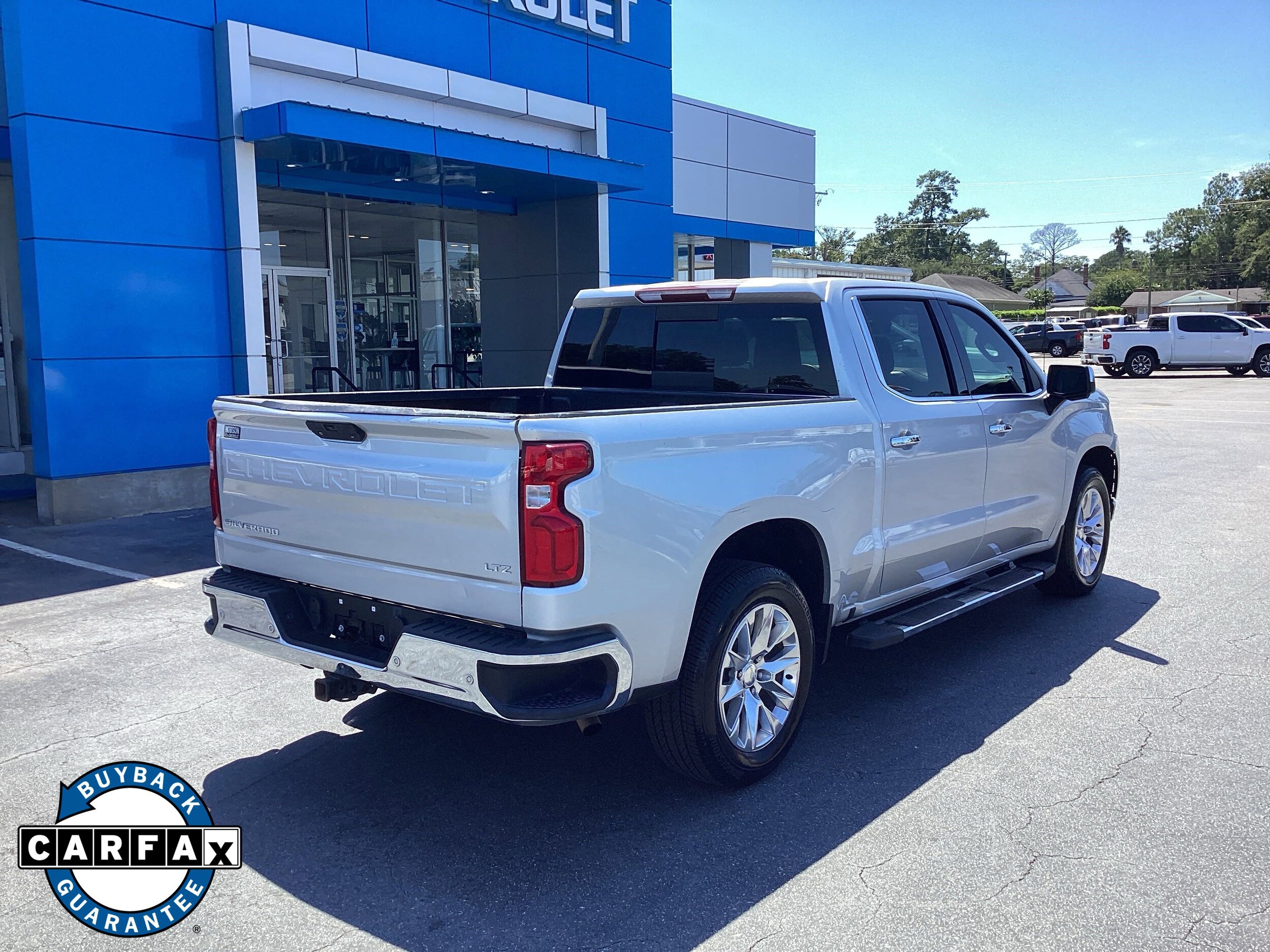 2021 Chevrolet Silverado 1500 LTZ photo 2