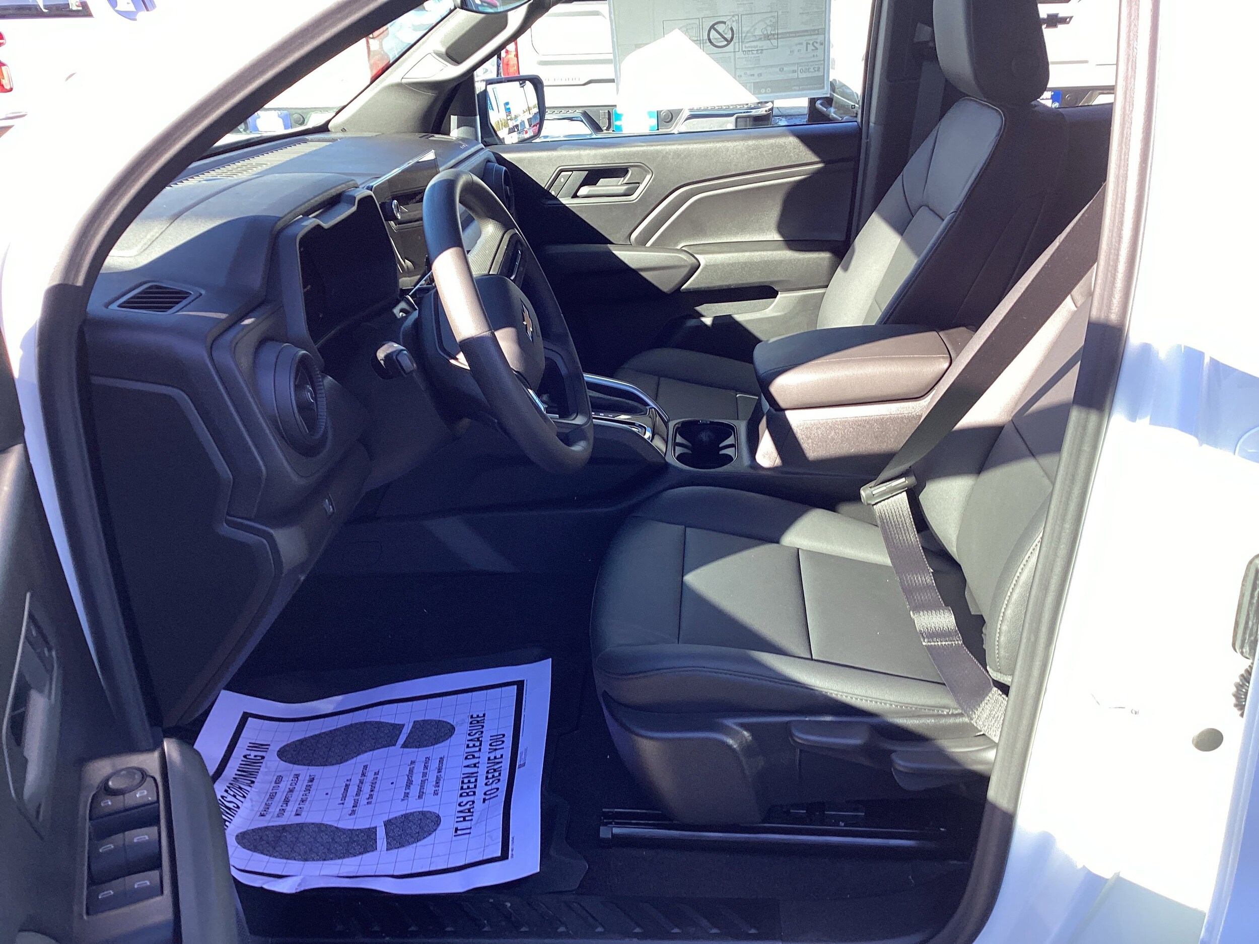 2026 Chevrolet Colorado Work Truck - Photo 7
