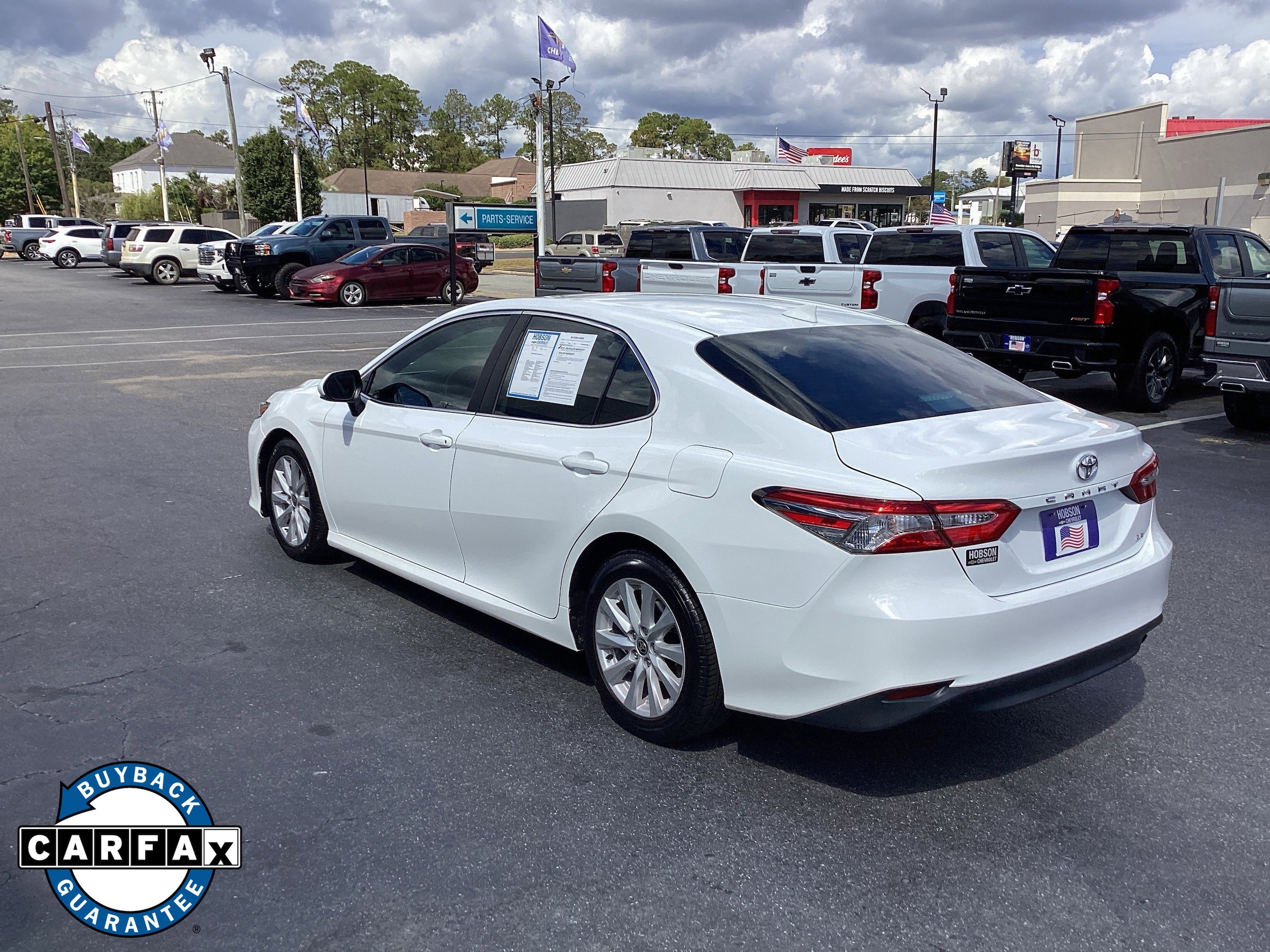2020 Toyota Camry LE photo 3