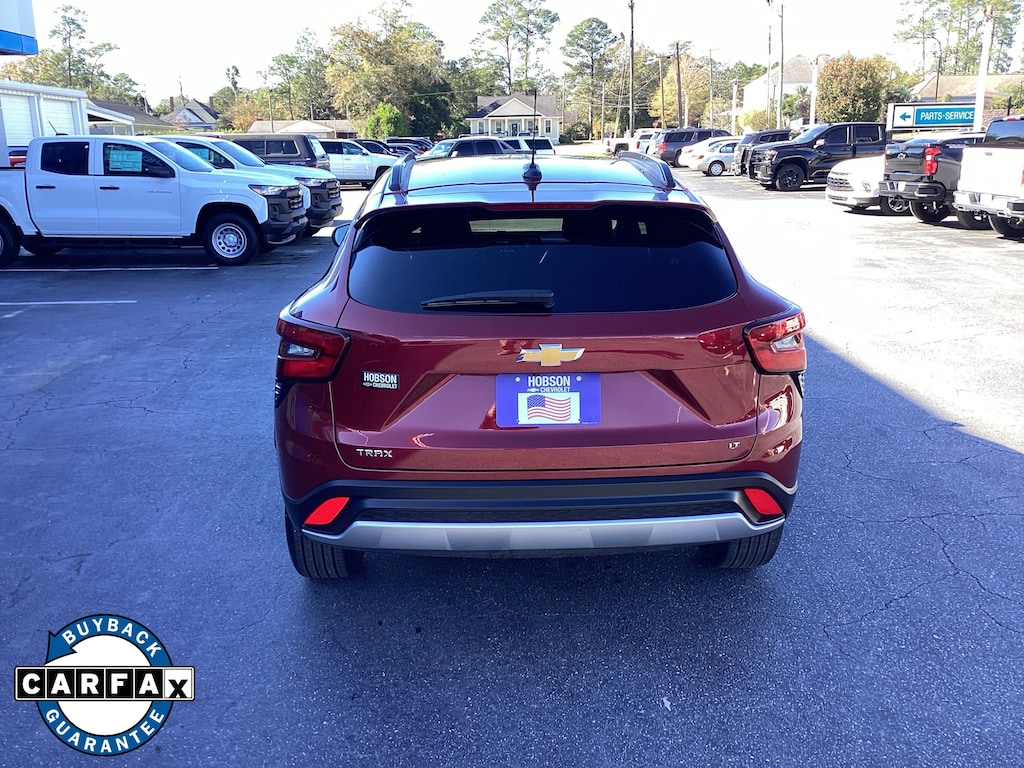 Used 2025 Chevrolet Trax LT SUV