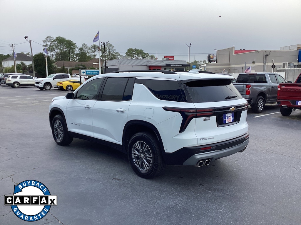 Used 2025 Chevrolet Traverse LT SUV