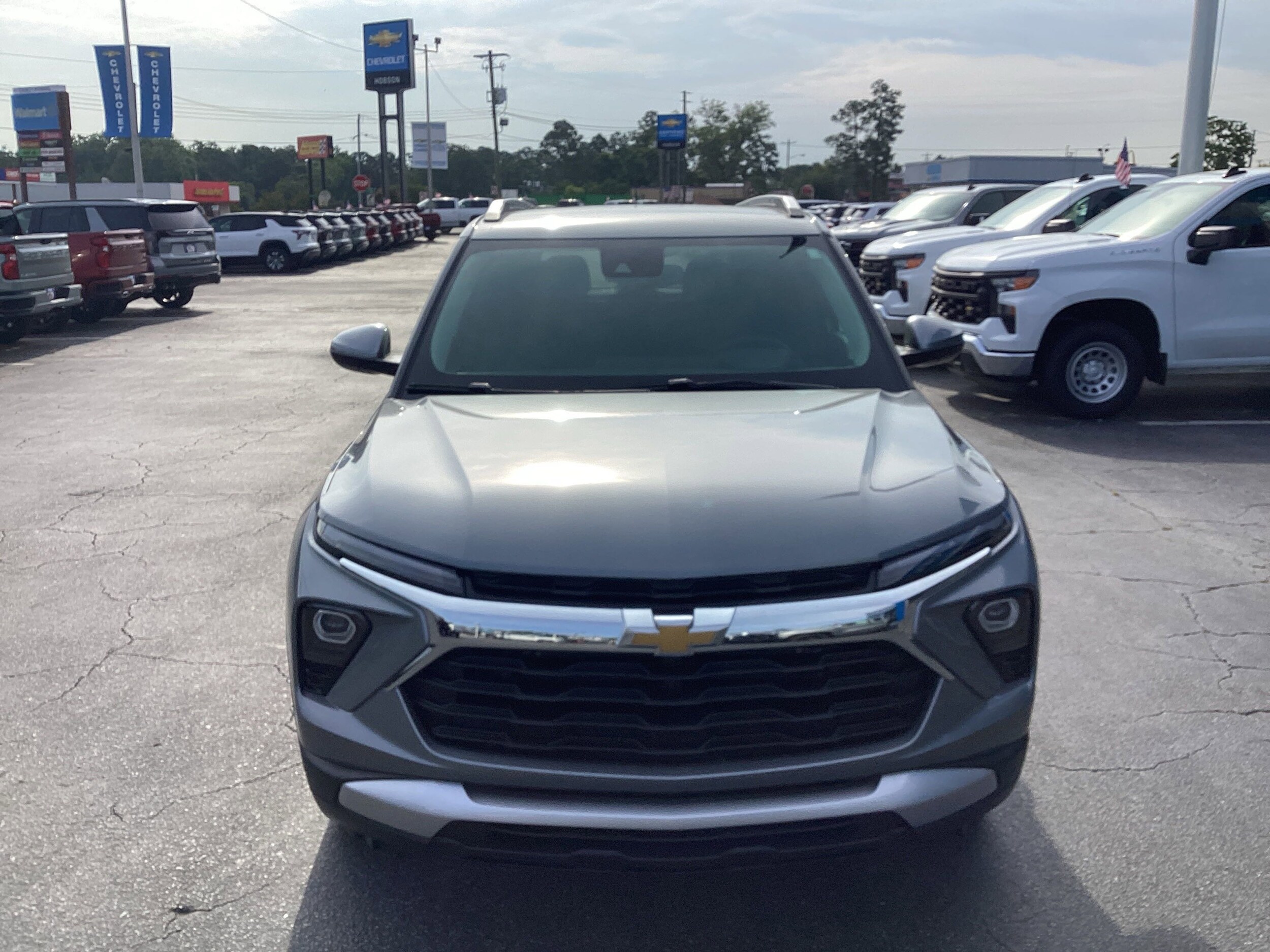 2026 Chevrolet Trailblazer LT photo 3