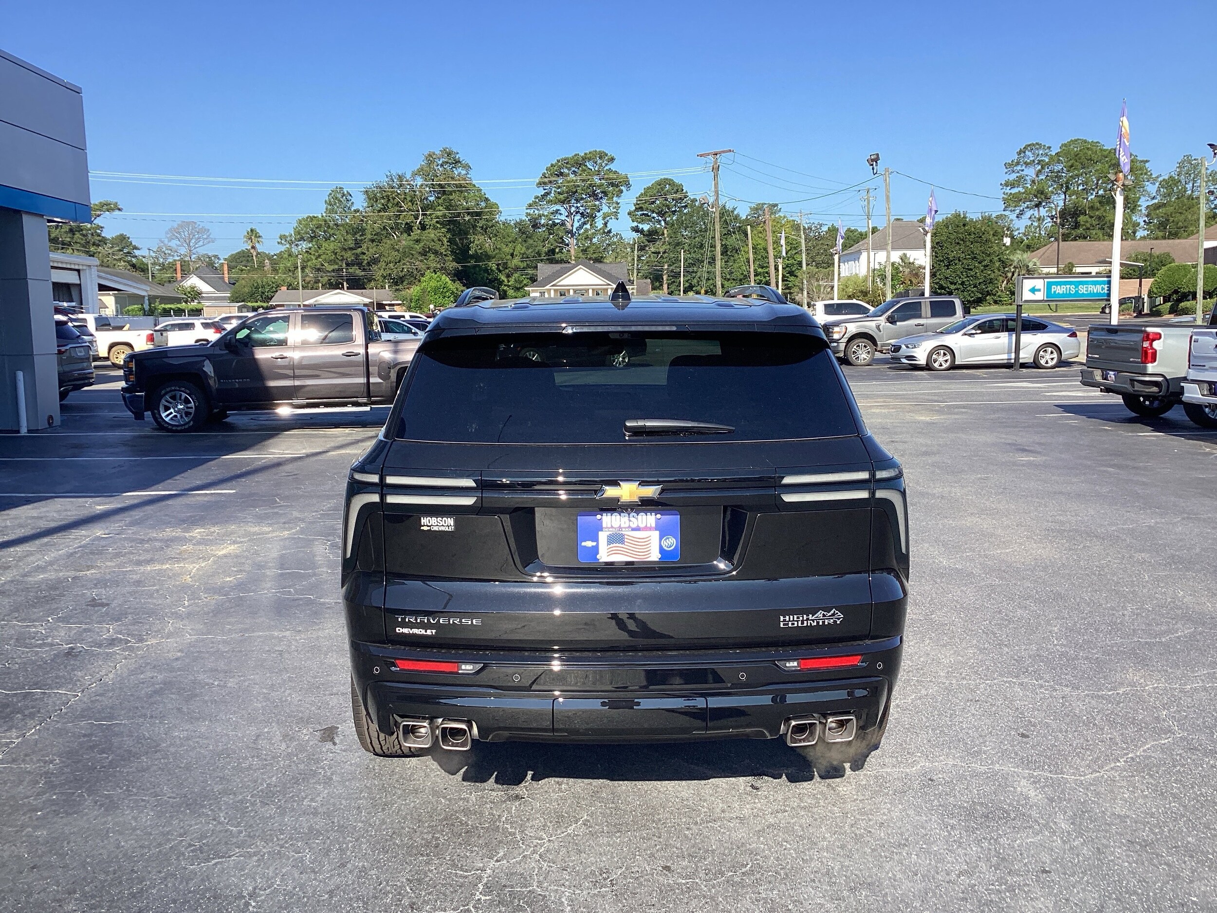 2025 Chevrolet Traverse High Country photo 2