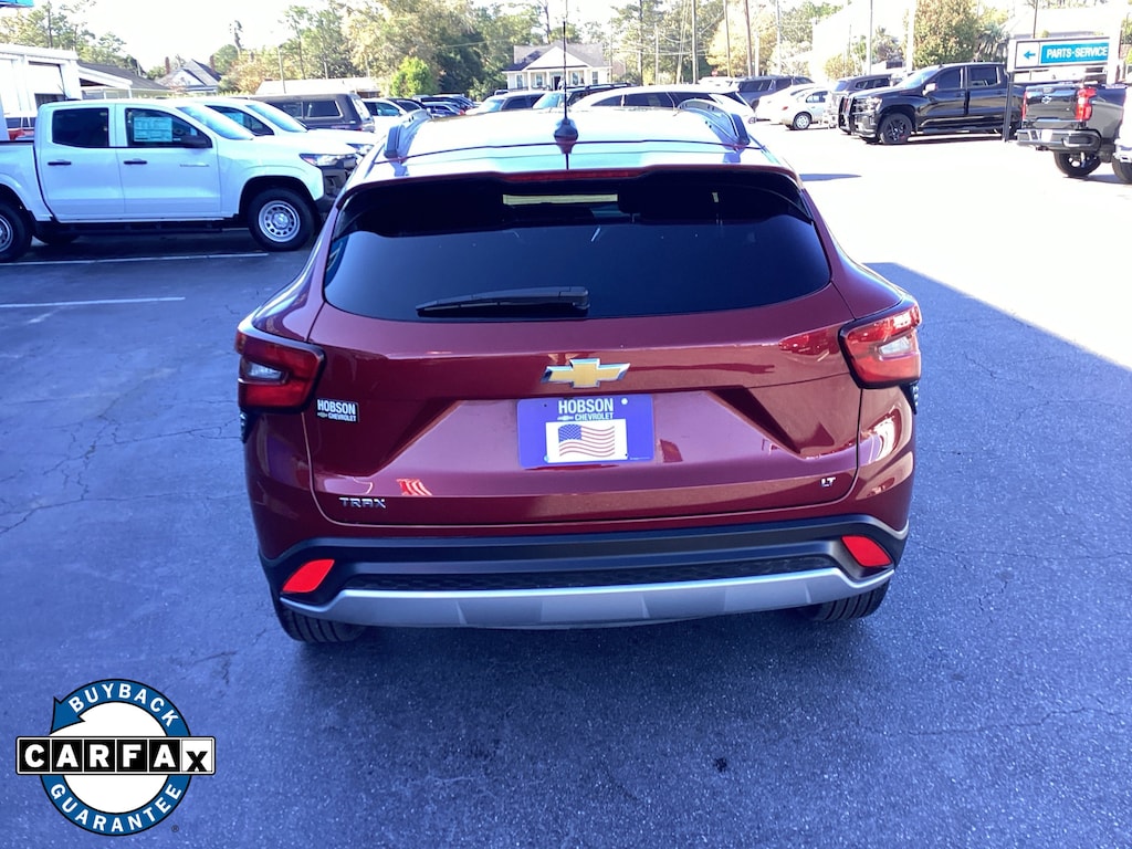 Used 2025 Chevrolet Trax LT SUV
