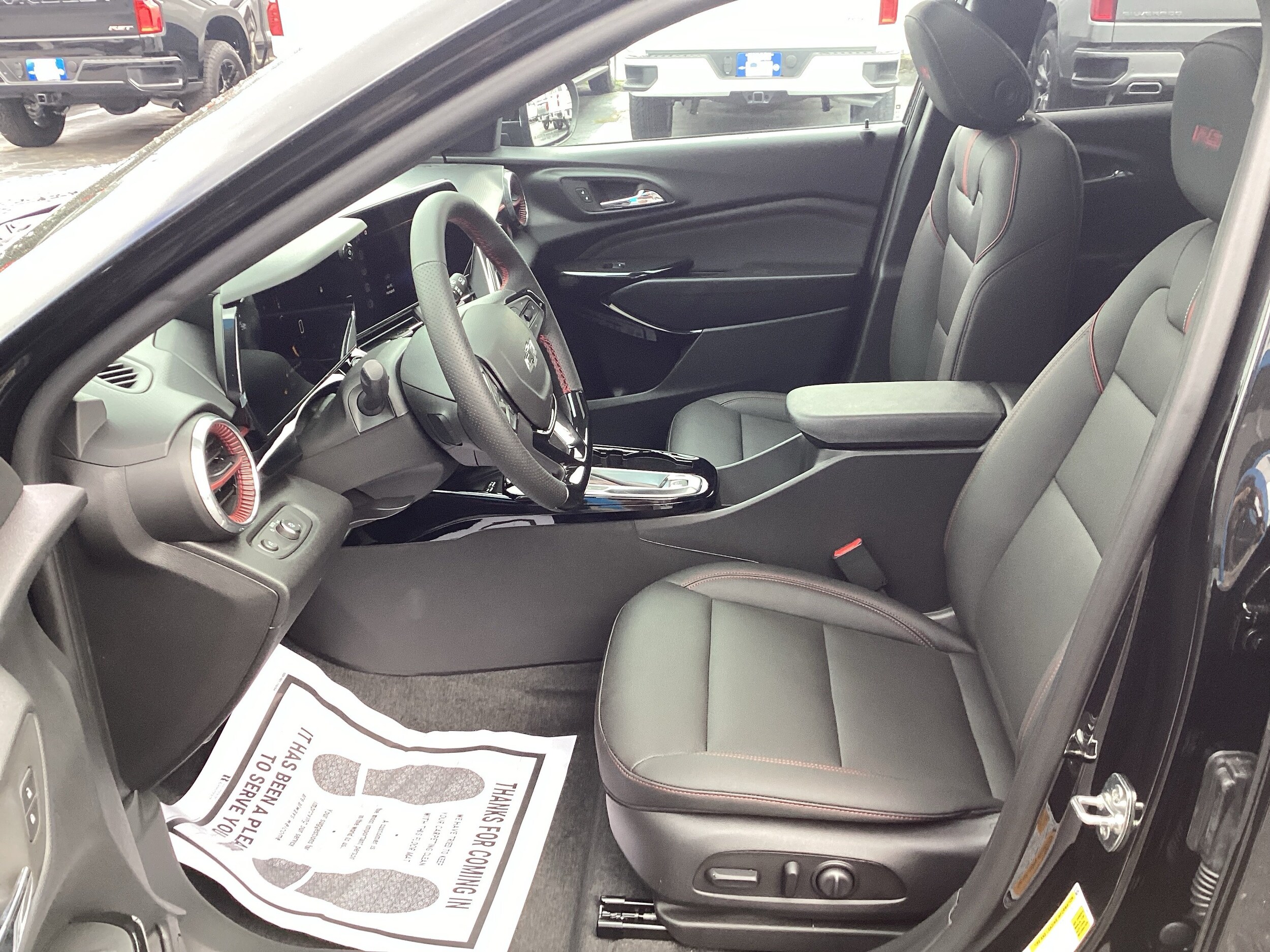 2026 Chevrolet Trax RS - Photo 8