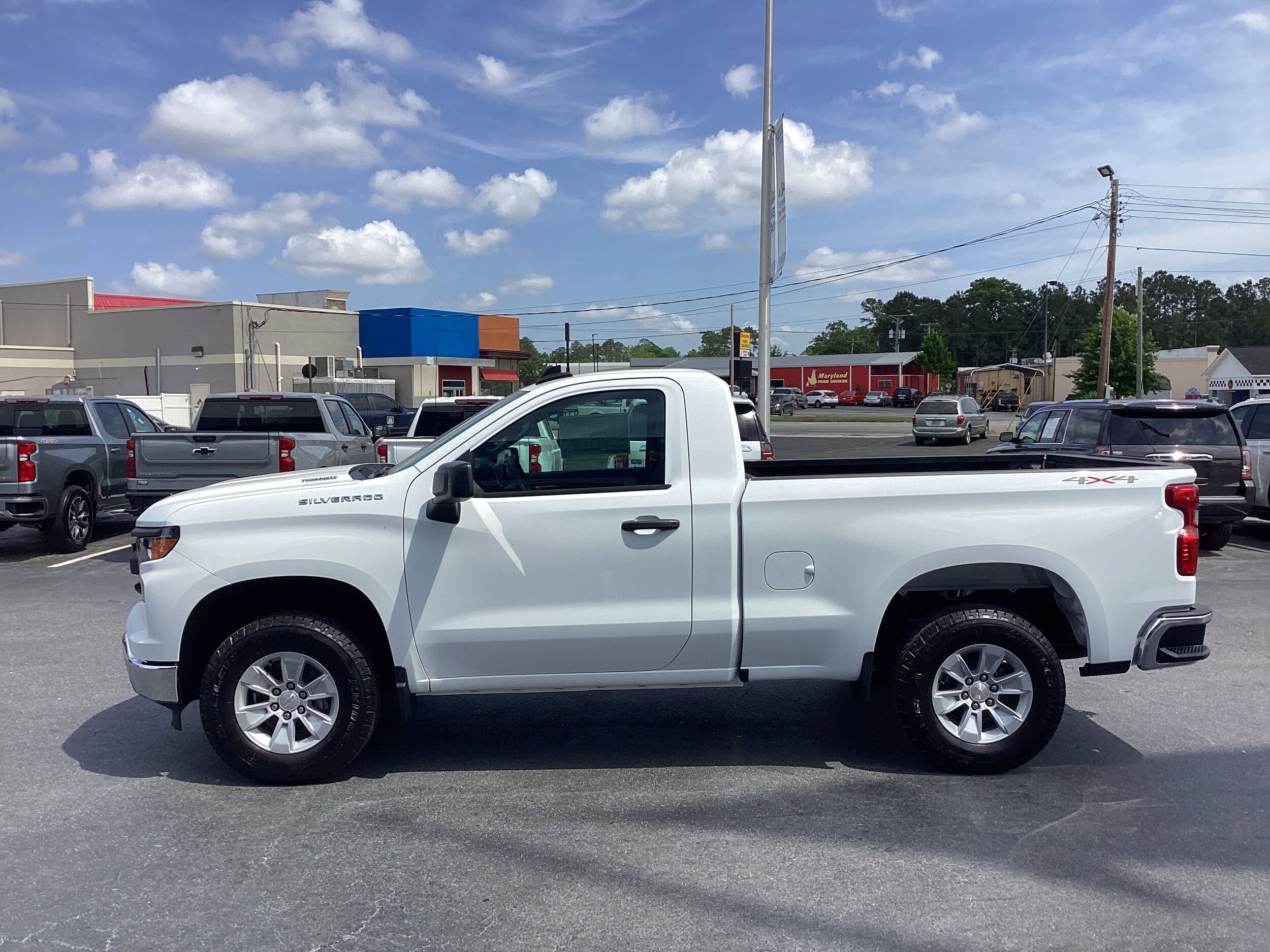 2025 Chevrolet Silverado 1500 photo 3