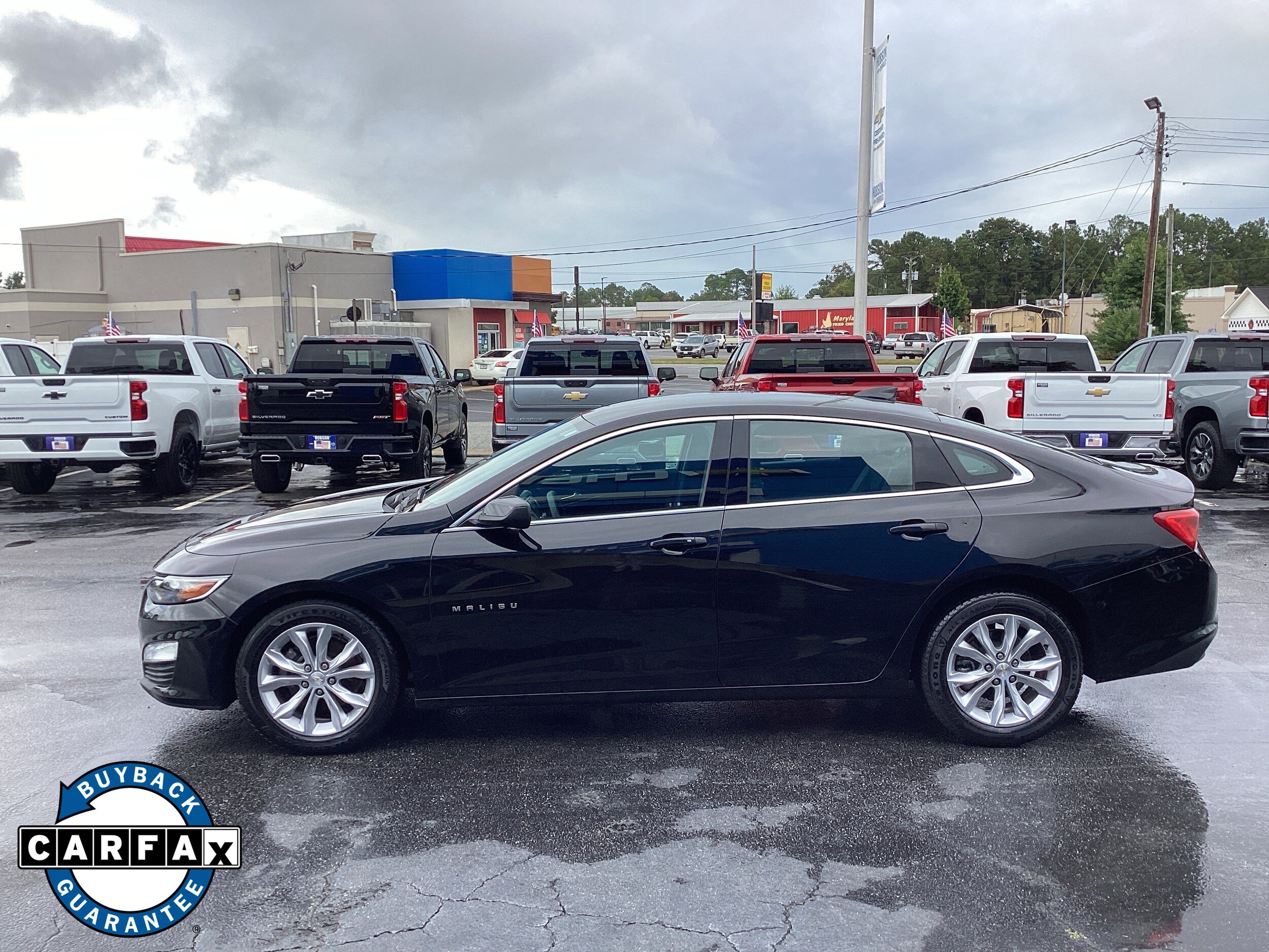 2023 Chevrolet Malibu 1LT photo 2