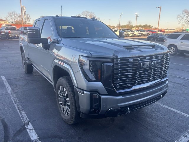 2024 Gmc Sierra 3500 HD Denali Ultimate photo 3