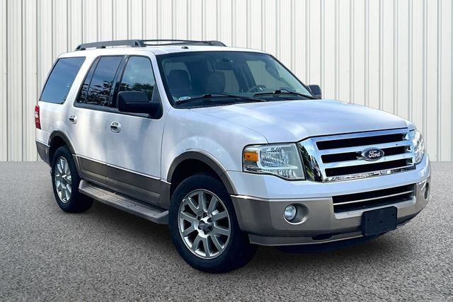 Used 2011 Ford Expedition XLT with VIN 1FMJU1H56BEF21045 for sale in Bedford, IN