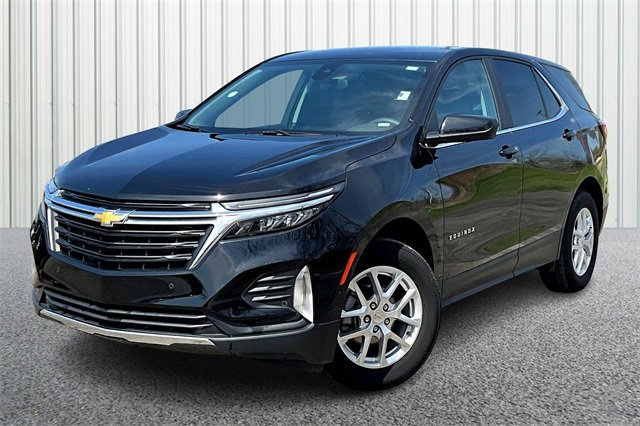 2024 Chevrolet Equinox photo 2