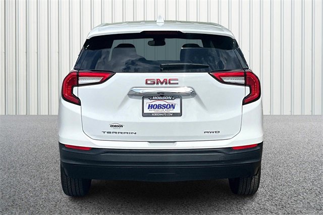2024 Gmc Terrain SLE photo 4