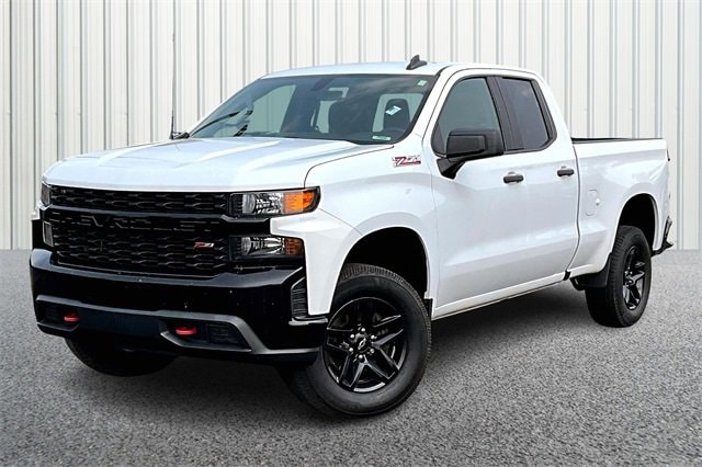 Used 2019 Chevrolet Silverado 1500 Custom with VIN 1GCRYCEF4KZ215653 for sale in Martinsville, IN