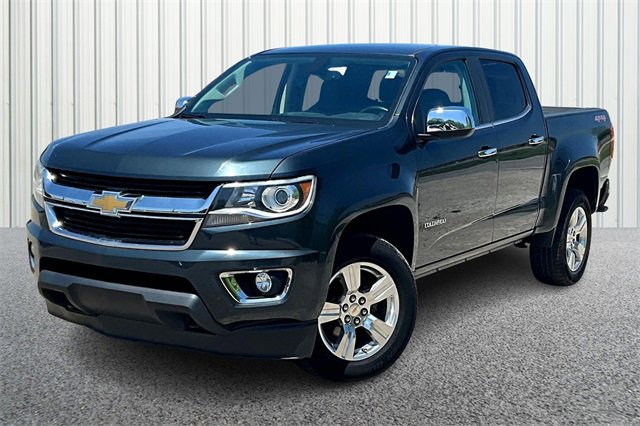Used 2017 Chevrolet Colorado LT with VIN 1GCGTCEN0H1173051 for sale in Martinsville, IN