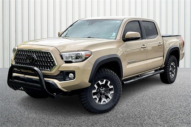 Used 2019 Toyota Tacoma TRD Off Road with VIN 3TMCZ5AN3KM266879 for sale in Martinsville, IN