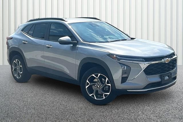 2025 Chevrolet Trax LT's photo