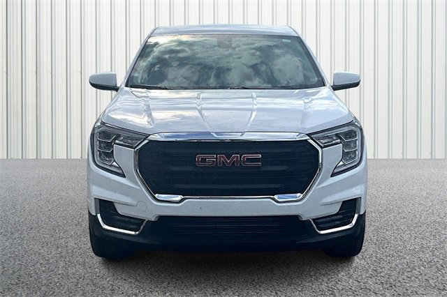 2024 Gmc Terrain SLE photo 3