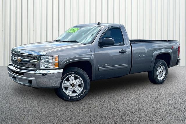 Used 2012 Chevrolet Silverado 1500 LT with VIN 1GCNKSE05CZ253190 for sale in Martinsville, IN