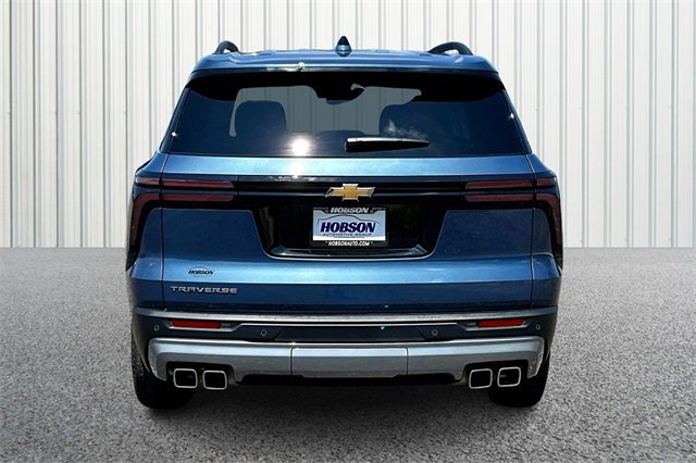 2025 Chevrolet Traverse photo 4