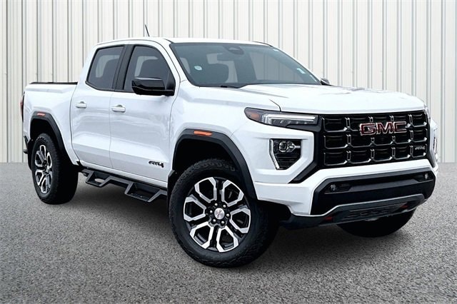 2024 GMC Canyon AT4's photo