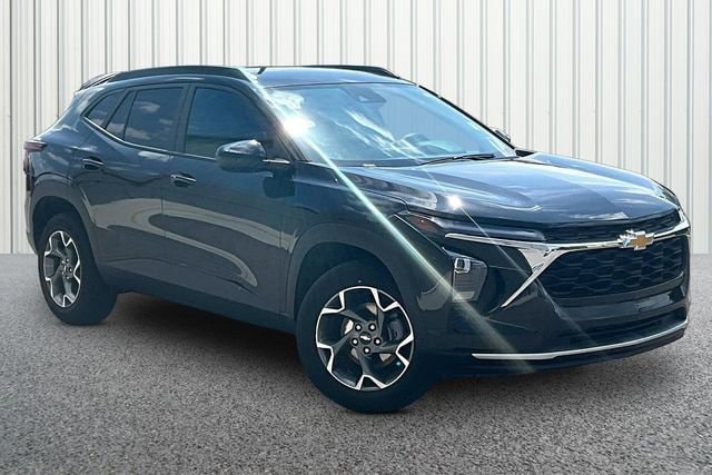 2025 Chevrolet Trax LT's photo