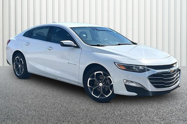 Used 2024 Chevrolet Malibu 1LT with VIN 1G1ZD5ST5RF153749 for sale in Martinsville, IN