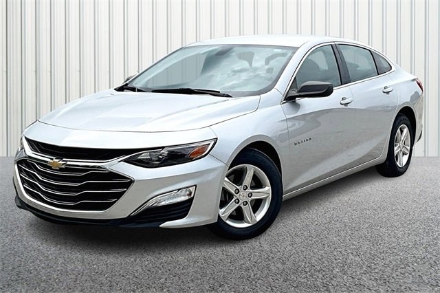 Used 2020 Chevrolet Malibu 1LS with VIN 1G1ZB5ST1LF150831 for sale in Martinsville, IN