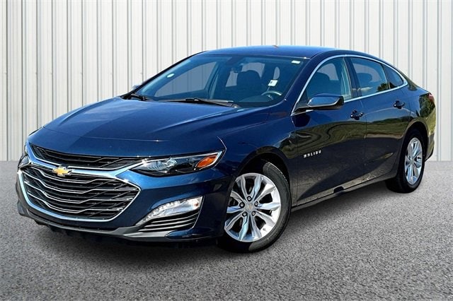 Used 2022 Chevrolet Malibu 1LT with VIN 1G1ZD5ST5NF160727 for sale in Martinsville, IN