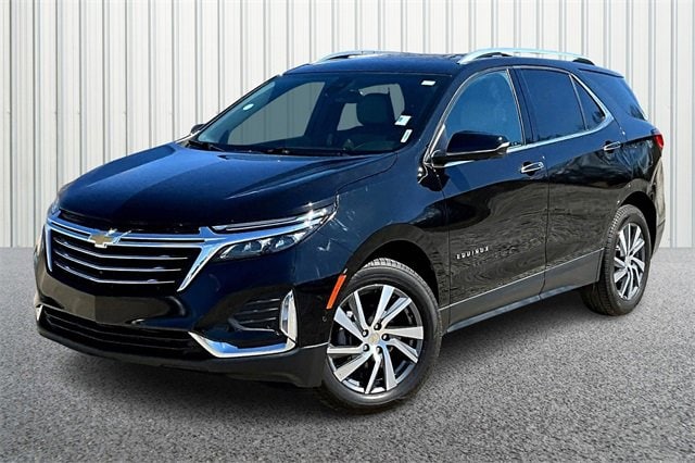 Used 2022 Chevrolet Equinox Premier with VIN 2GNAXXEV8N6144639 for sale in Martinsville, IN