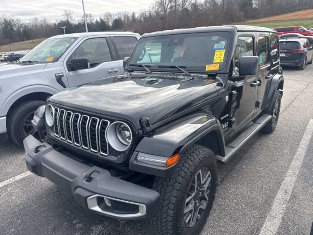 Used 2024 Jeep Wrangler Sahara SUV