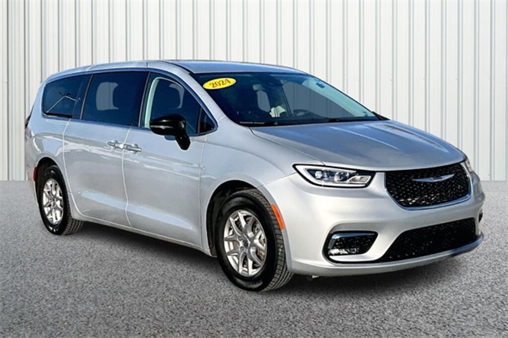 Used 2024 Chrysler Pacifica Touring L Van Passenger Van