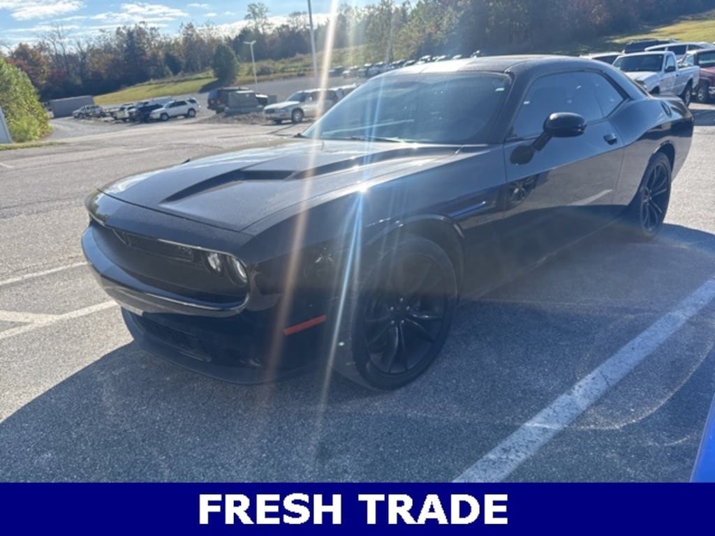 Used 2016 Dodge Challenger R/T Coupe
