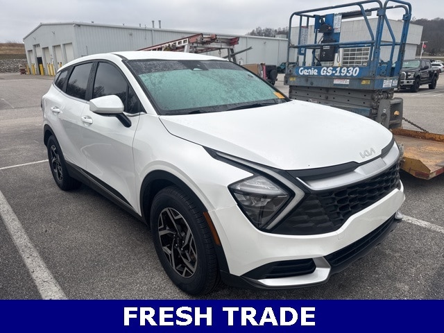 2023 Kia Sportage LX's photo