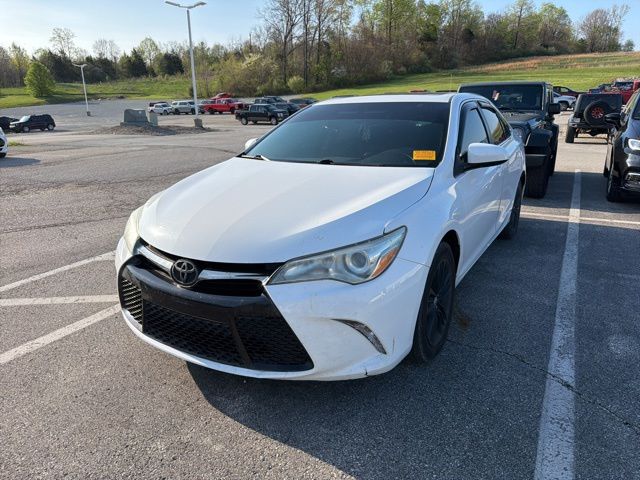 Used 2017 Toyota Camry SE with VIN 4T1BF1FK1HU269467 for sale in Bedford, IN