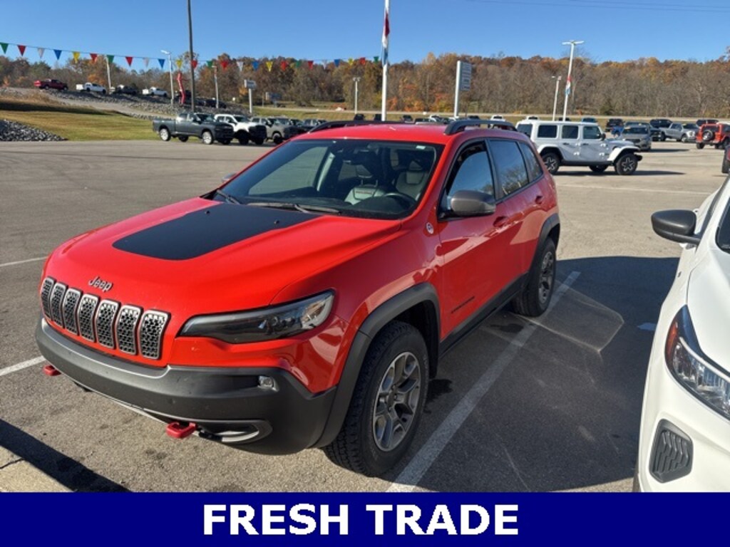Used 2021 Jeep Cherokee Trailhawk SUV