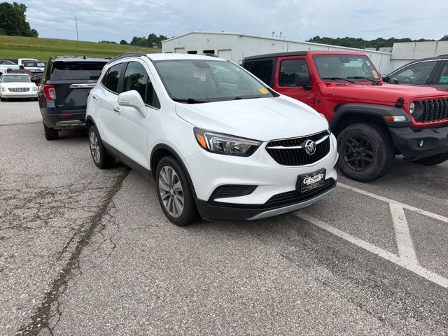 2018 Buick Encore Preferred's photo