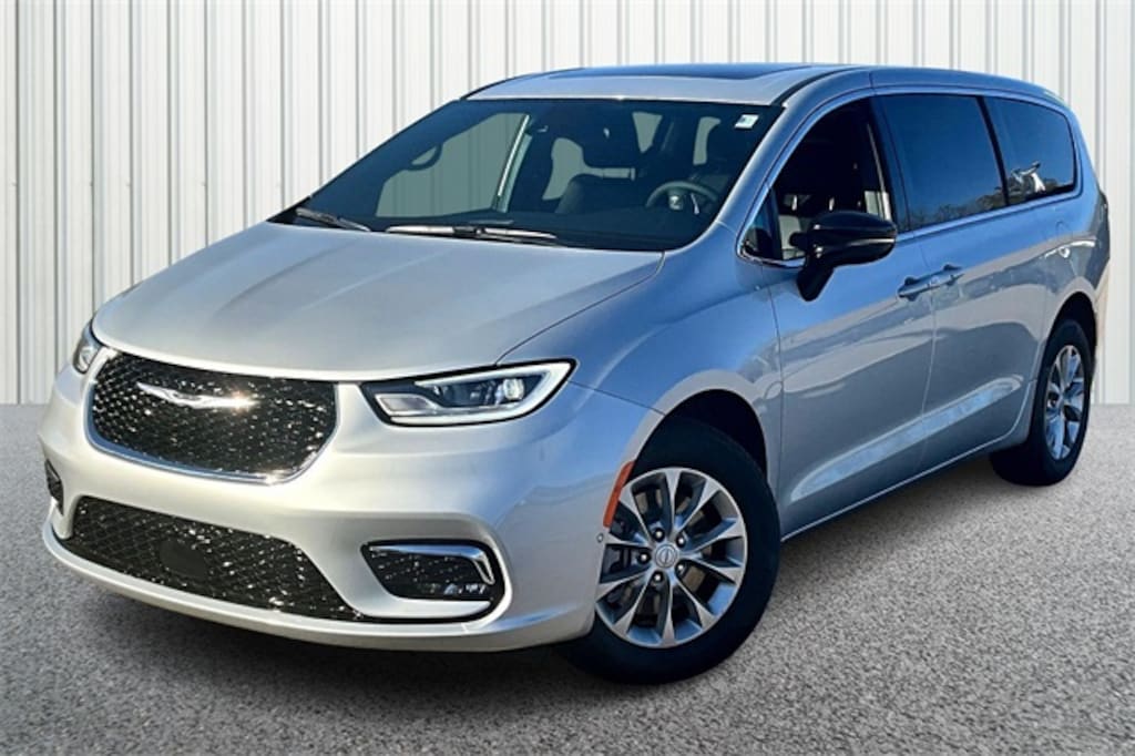 New 2026 Chrysler Pacifica SELECT AWD Passenger Van