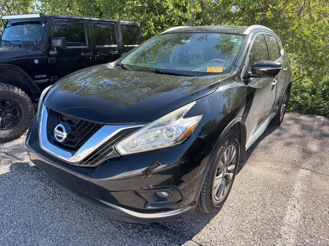 Used 2015 Nissan Murano SL with VIN 5N1AZ2MG2FN260923 for sale in Bedford, IN