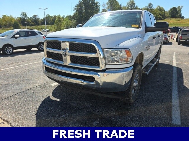 2014 Ram 2500 Tradesman photo 2