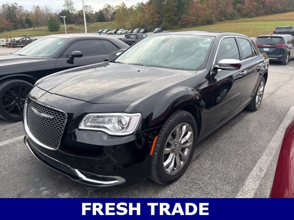 Used 2016 Chrysler 300C Base Sedan