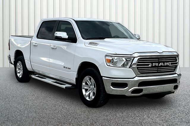 2024 RAM 1500 Laramie 4x4 Crew Cab 5'7's photo