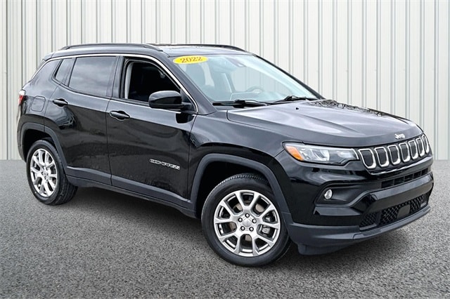 2022 Jeep Compass Latitude Lux's photo