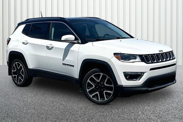 2017 Jeep Compass Limited 4X4's photo
