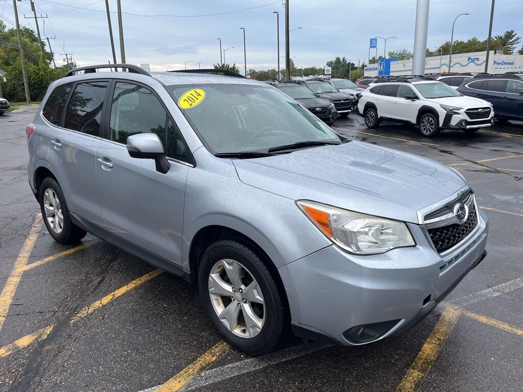 2014 Subaru Forester 2.5i Touring photo 3
