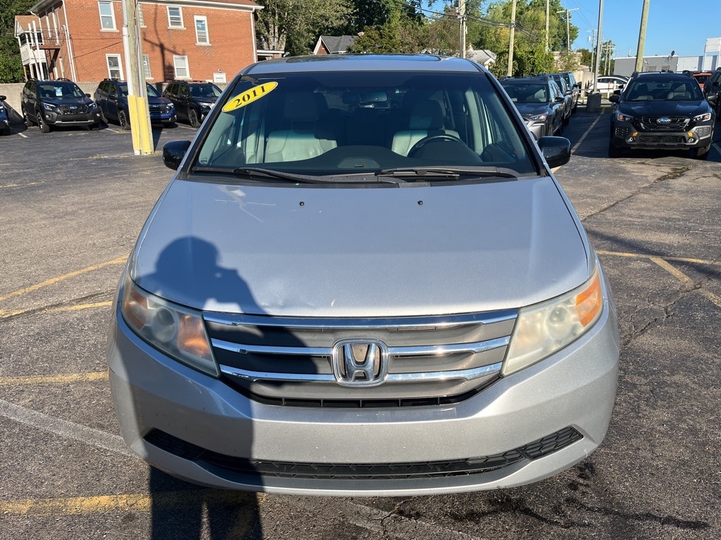 Used 2011 Honda Odyssey EX-L with VIN 5FNRL5H67BB001221 for sale in Ferndale, MI