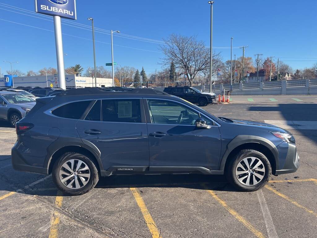 2023 Subaru Outback Premium photo 2