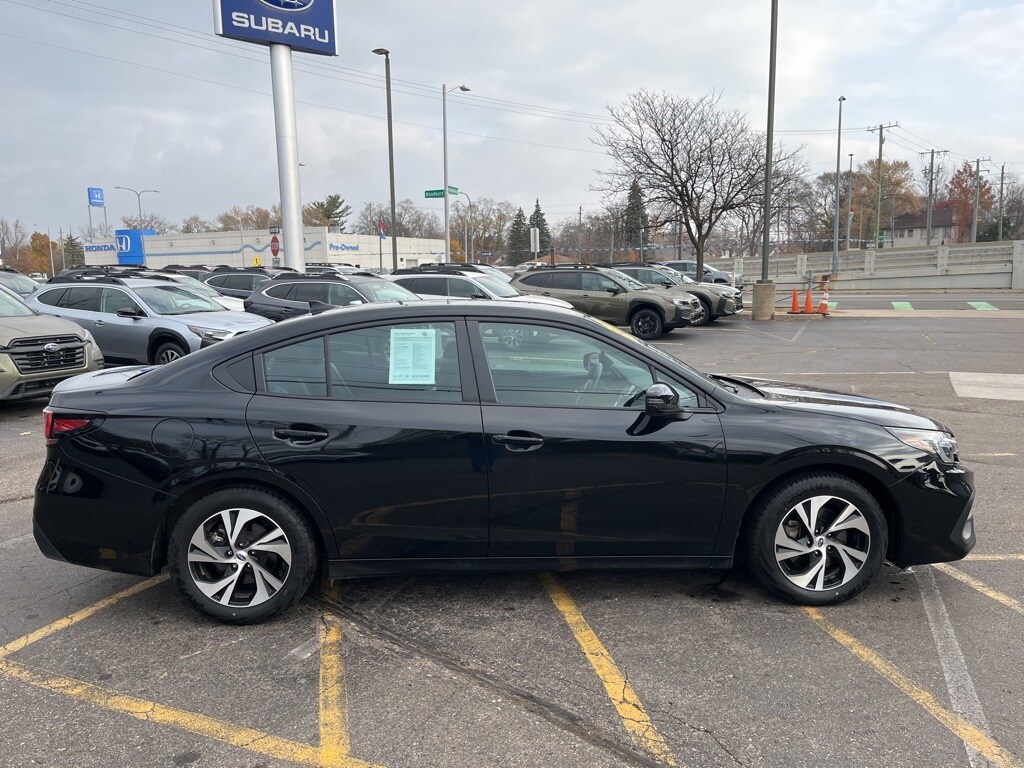 2025 Subaru Legacy Premium photo 2