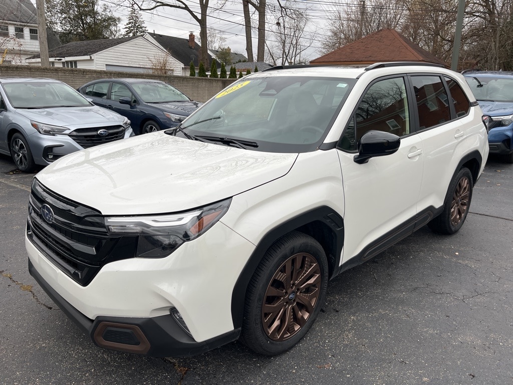 2025 Subaru Forester Sport's photo